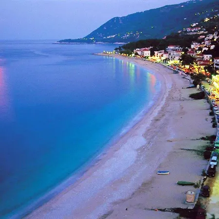 Zina Agios Dimitrios